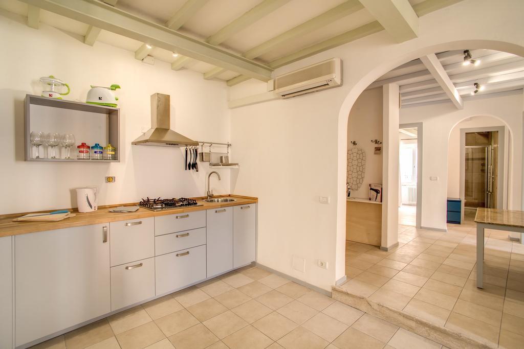 Three Bedroom Apartment Campo Dei Fiori Rome Exterior photo